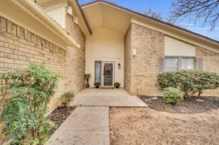 4515 Indian Oaks Trail, Arlington, TX 76017 - Photo 5
