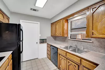 4515 Indian Oaks Trail, Arlington, TX 76017 - Photo 11