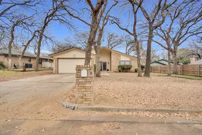 4515 Indian Oaks Trail, Arlington, TX 76017 - Photo 3