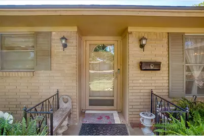 4704 Westlake Drive, Fort Worth, TX 76132 - Photo 5