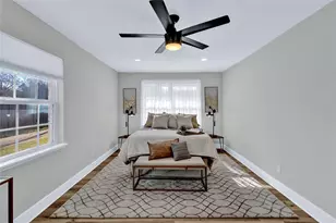 8635 Strathmore Dr, Dallas, TX 75238 - Photo 17