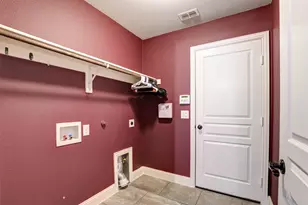 9501 Meadowpark Dr, Denton, TX 76226 - Photo 9