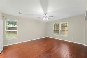 716 Mandalay Bay Dr, Lewisville, TX 75056 - Photo 15