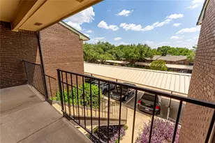 2505 Wedglea, Dallas, TX 75211 - Photo 9