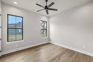 529 N 10th St, Waco, TX 76701 - Photo 11