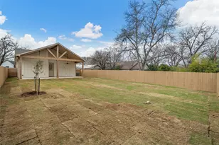 529 N 10th St, Waco, TX 76701 - Photo 23