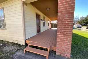 2937 S Adams St, Fort Worth, TX 76110 - Photo 3