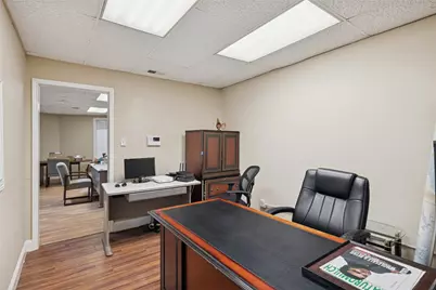 602 E Davis Street, Grand Prairie, TX 75050 - Photo 7