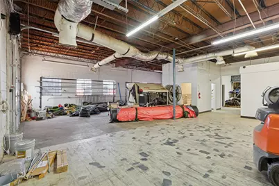 602 E Davis Street, Grand Prairie, TX 75050 - Photo 15