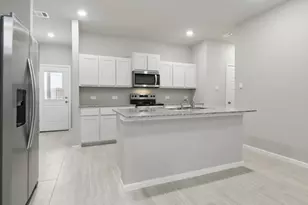 3017 Maple Orch Ln, Fort Worth, TX 76140 - Photo 3