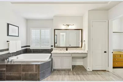 204 Chisholm Trail, Highland Village, TX 75077 - Photo 19