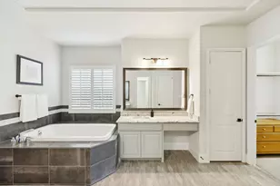 204 Chisholm Trail, Highland Village, TX 75077 - Photo 19