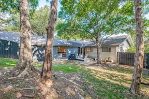 9052 Fringewood Dr, Dallas, TX 75228 - Photo 23