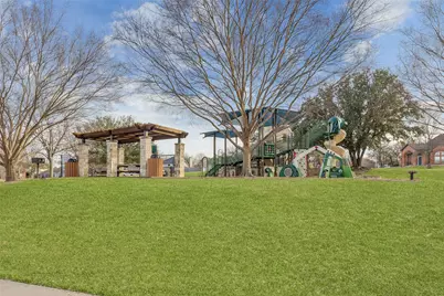 7600 Chestnut Drive, North Richland Hills, TX 76182 - Photo 33