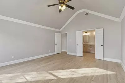 7600 Chestnut Drive, North Richland Hills, TX 76182 - Photo 21