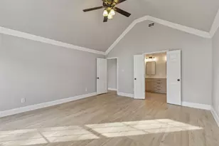 7600 Chestnut Dr, North Richland Hills, TX 76182 - Photo 21