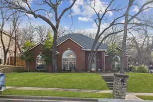 7600 Chestnut Dr, North Richland Hills, TX 76182 - Photo 1