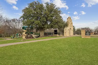 7600 Chestnut Drive, North Richland Hills, TX 76182 - Photo 35