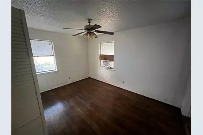 1530 Hillcrest Street, Mesquite, TX 75149 - Photo 11