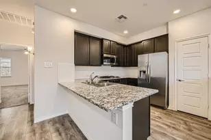 2407 Siskiyou St, Lewisville, TX 75056 - Photo 11