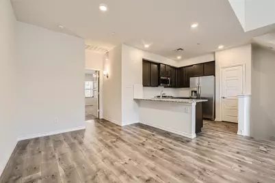 2407 Siskiyou Street, Lewisville, TX 75056 - Photo 9