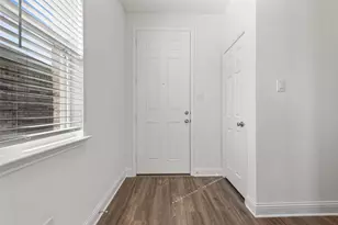 936 Brock Dr, Aubrey, TX 76227 - Photo 3