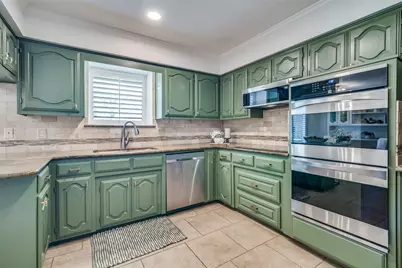 1110 Gardengate Circle, Garland, TX 75043 - Photo 9