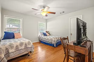 2711 Santa Cruz Dr, Dallas, TX 75227 - Photo 9