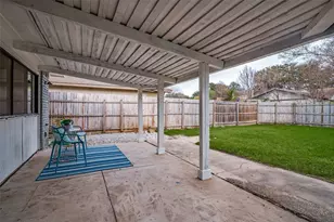 8510 Sikorski Ln, Dallas, TX 75228 - Photo 21