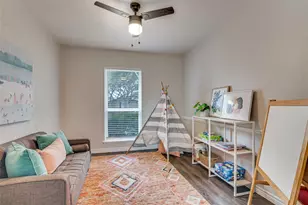 8510 Sikorski Ln, Dallas, TX 75228 - Photo 17