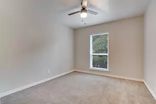 8510 Sikorski Ln, Dallas, TX 75228 - Photo 19