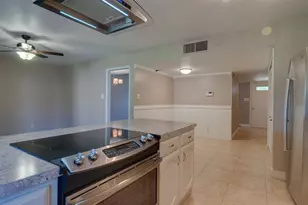 6603 Blackberry Dr, Arlington, TX 76016 - Photo 13