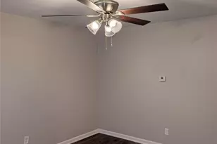 5553 Patton Dr, Fort Worth, TX 76112 - Photo 5