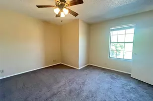 929 W Hickory St, Denton, TX 76201 - Photo 13