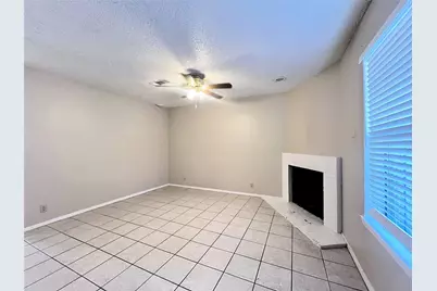 929 W Hickory Street #A15, Denton, TX 76201 - Photo 5