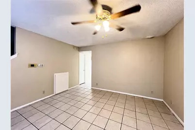 929 W Hickory Street #A15, Denton, TX 76201 - Photo 7