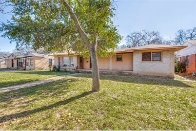 402 W Grauwyler Road, Irving, TX 75061 - Photo 1
