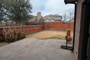 2313 Suntree Ln, Flower Mound, TX 75022 - Photo 11