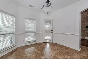 4808 King Harbor Ct, Grand Prairie, TX 75052 - Photo 11