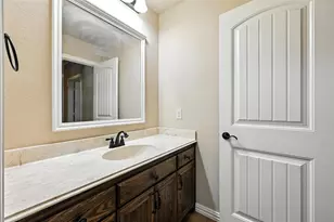 205 Corinna Ct, Hurst, TX 76053 - Photo 21