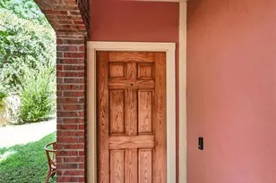 205 Corinna Ct, Hurst, TX 76053 - Photo 5