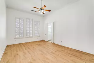 7315 Native Oak Ln, Irving, TX 75063 - Photo 17