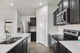 844 Jett Dr, Ferris, TX 75125 - Photo 7