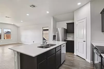 844 Jett Drive, Ferris, TX 75125 - Photo 9