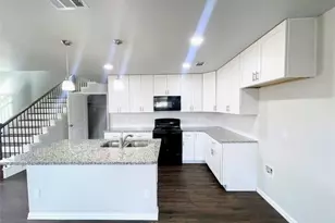 602 Sabine Ave, Cleburne, TX 76031 - Photo 13