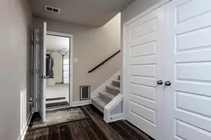 1939 Bel Air Dr, Arlington, TX 76010 - Photo 7