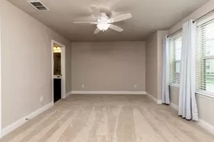 1939 Bel Air Dr, Arlington, TX 76010 - Photo 9