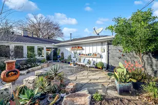 10464 Carry Back Cir, Dallas, TX 75229 - Photo 33