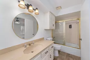 12317 Cross Creek Dr, Dallas, TX 75243 - Photo 15