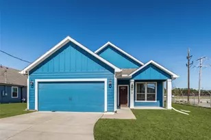 308 E Houston St, Leonard, TX 75452 - Photo 1